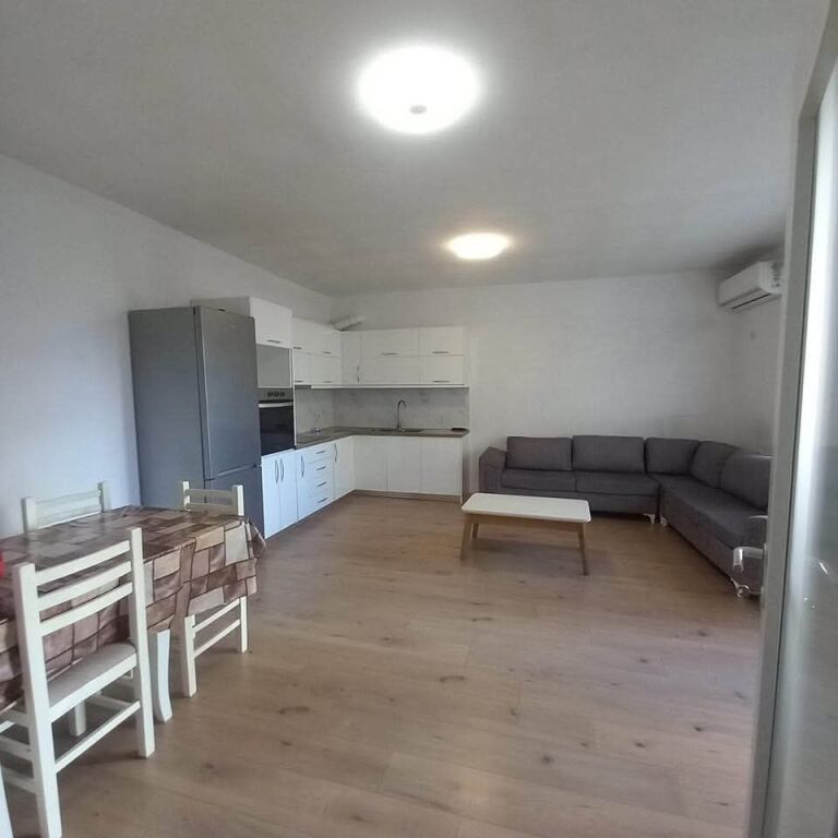 Affittasi Appartamento 2+1+2 - Astir, Tirana