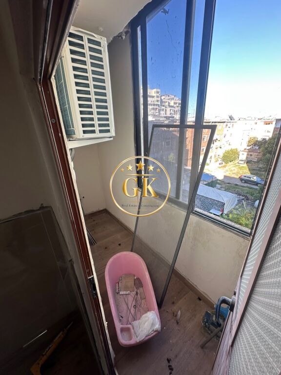 SHITET APARTAMENT 1+1 PRAN MARKATES FRUTA PERIME DURRES