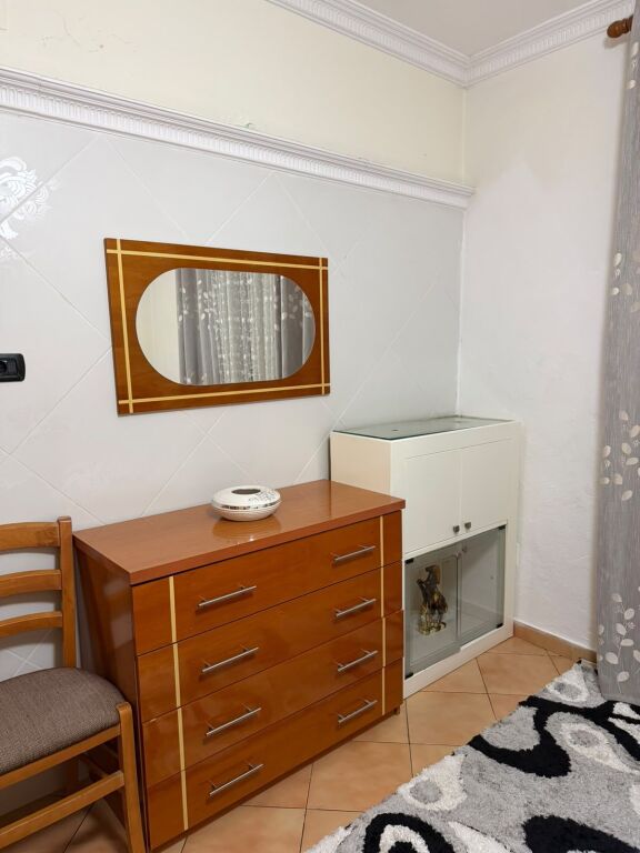 Apartment 2+1 for rent on Siri Kodra street near the electrical substation ID 5724