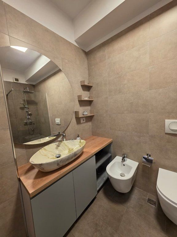 Qera,Apartament 2+1+2, Quartum Residence, Rruga Jordan Misja.