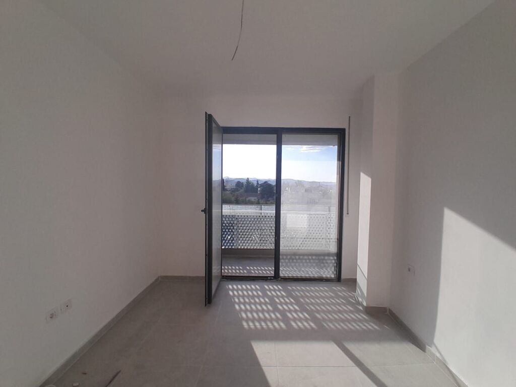 APARTAMENT 1+1 PER SHITJE, PARALLEL LIVING DON BOSKO