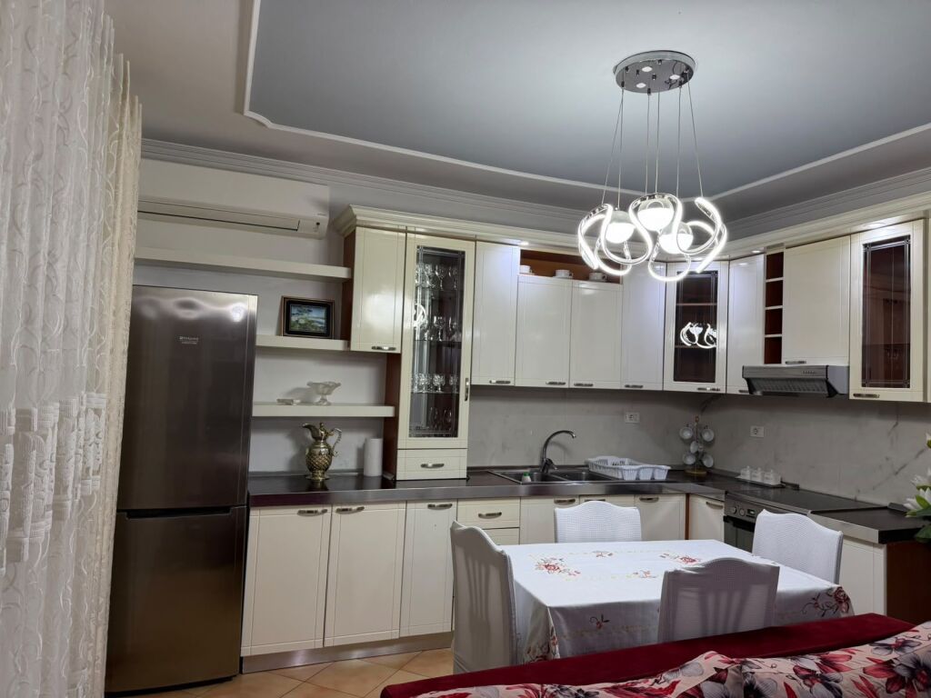 Apartment 2+1 for rent on Siri Kodra street near the electrical substation ID 5724