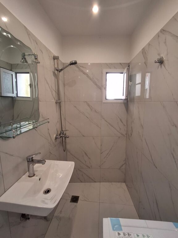 🏡 SHITET SHTËPI PRIVATE – VLORË | 3 NJËSI TË VEÇUARA | 150,000 €