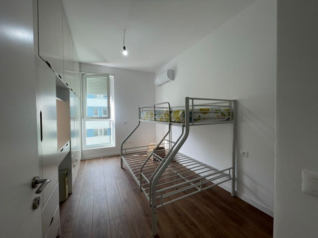 Appartamento 2+1 in affitto a Univers City.