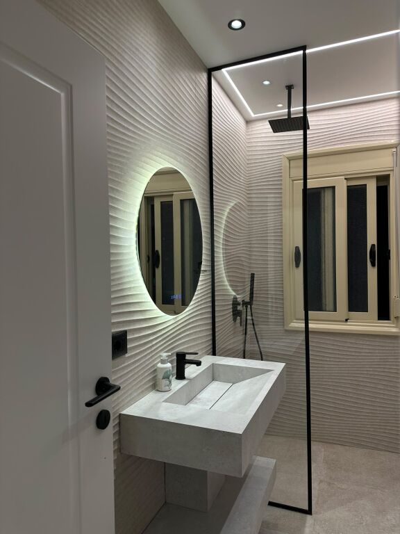 VENDESI APPARTAMENTO 2+1+2 VLORE 320.000 EURO FH-96118