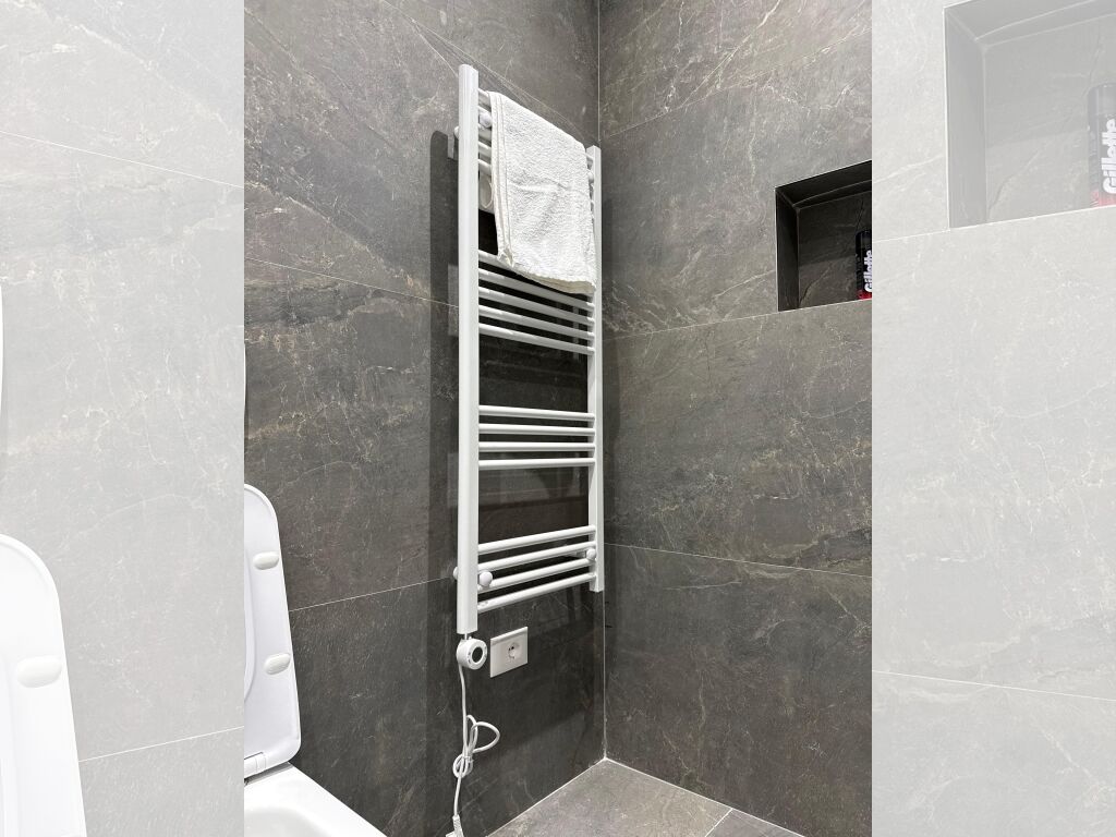 JEPET ME QIRA SHTËPI 2+1 + DEPO | 105 m² | MATERNITETI I RI, TIRANË