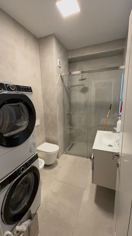 Via Dibres affittasi appartamento 2+1+2, arredato 80.000 lek
