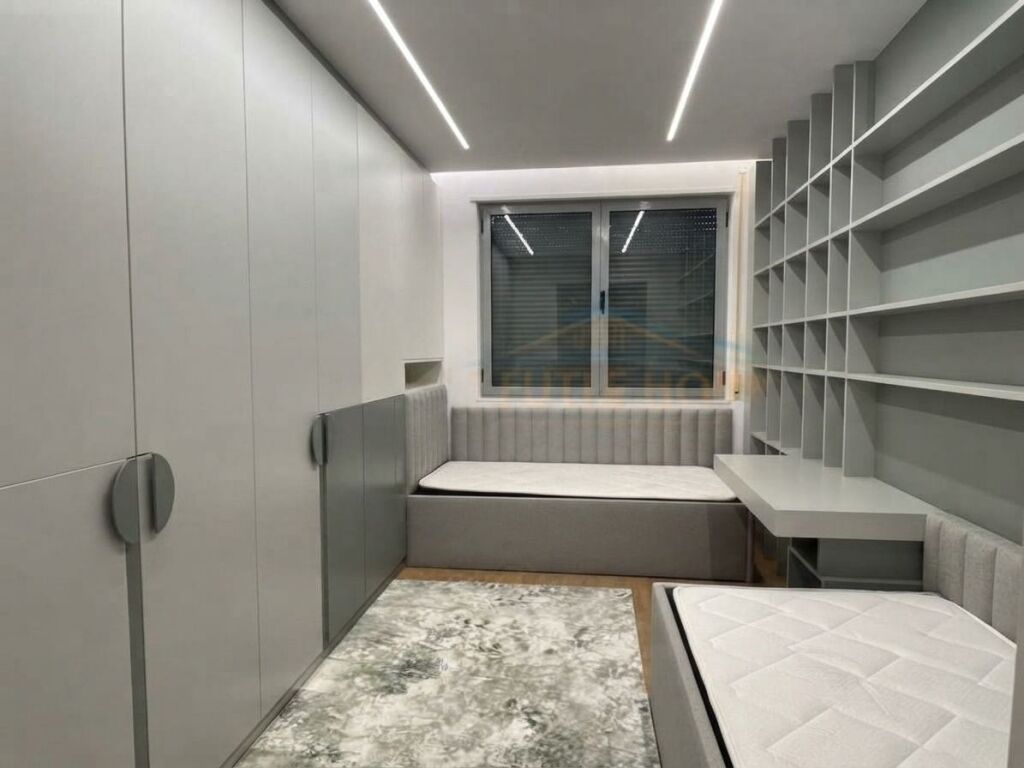 Shitet, Apartament 2+1, Unaza e Re