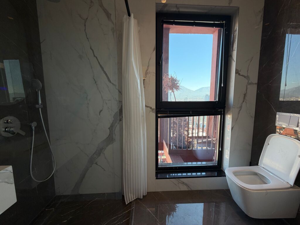 ✨ Luxurious Apartment for Rent 2+1+2 📍Tirana Garden Building, 21 Dhjetori