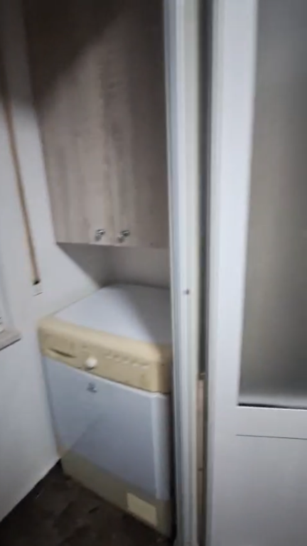 Apartament 1+1, Petro Nini!