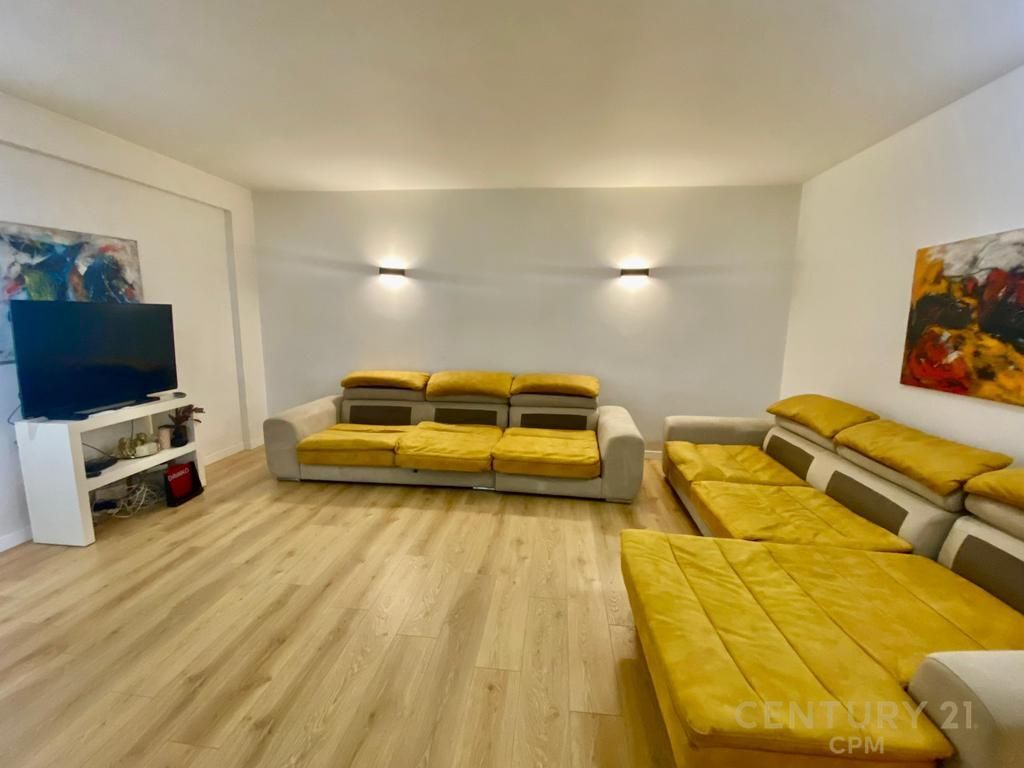 PRANE KOPSHTIT BOTANIK JAPIM ME QIRA APARTAMENT 2+1+2 ME POST PARKIMI DHE DEPO