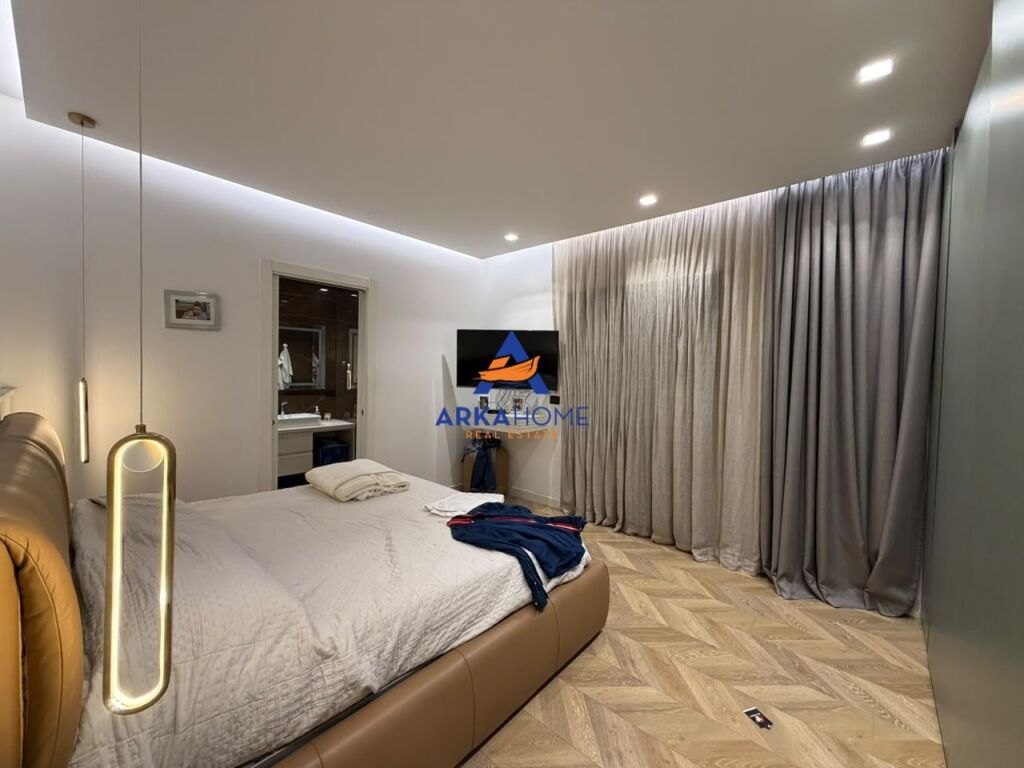 SHITET APARTAMENT 2+1+BALLKON "KOMPLEKSI GREEN CITY,UNAZA E RE" 265.000 EURO