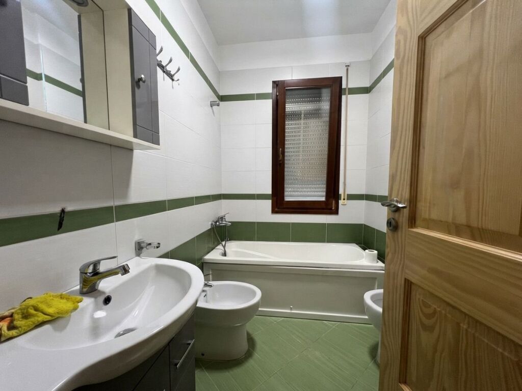 Shitet, Apartament 2+1+2+Post parkimi, Kopshti Botanik, Tirane