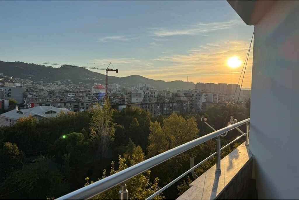 Appartamento 1+1 in vendita al Complesso Delijorgji, Tirana
