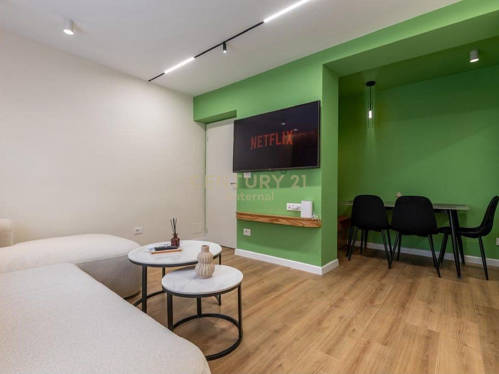 Apartament 2+1 Me Qira në Rruga e Kavajës, Tiranë - 880€ | 80.4 m² 880 € /Muaj 80,000 Lekë /Muaj