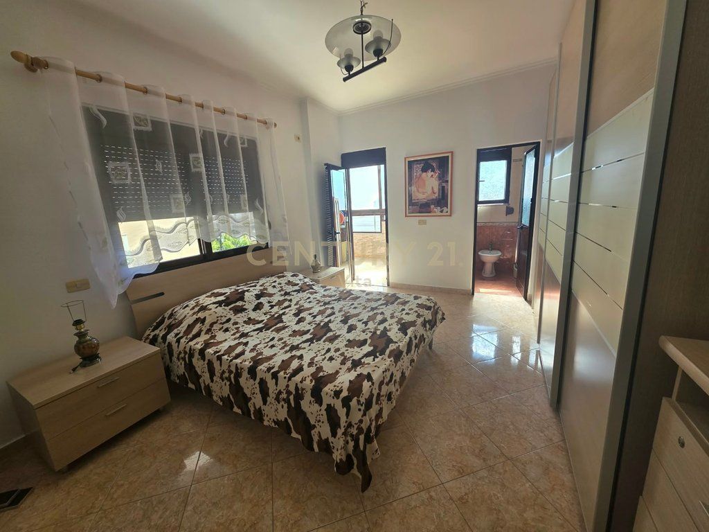 Apartment 3+2+2 For Sale in the former area in Durres !!!