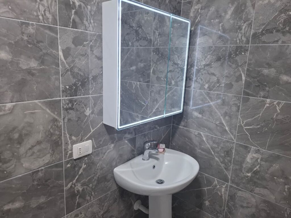 APARTAMENT 2+1 ME QIRA – RRUGA E DIBRËS