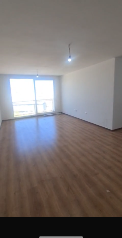 Apartament 2+1+2 per qera jepet dhe per banim dhe per zyra !