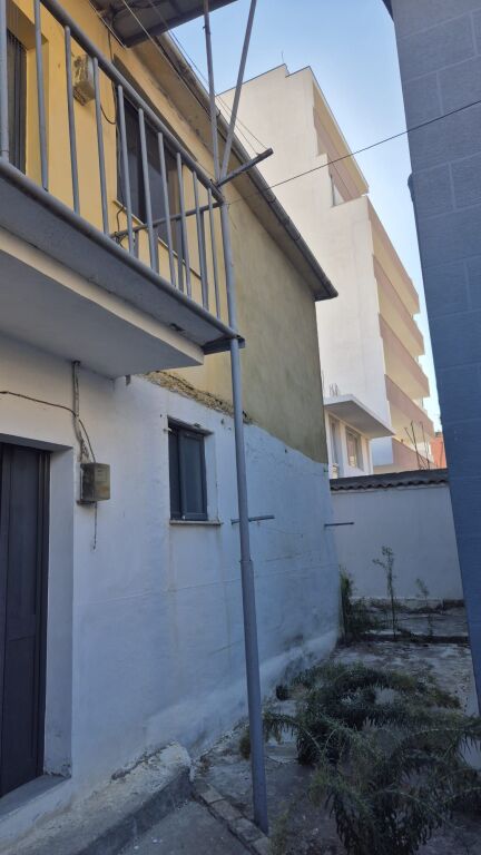 153 m² Tokë – Pazari i Ri / Shkolla e Kuqe, Tirana