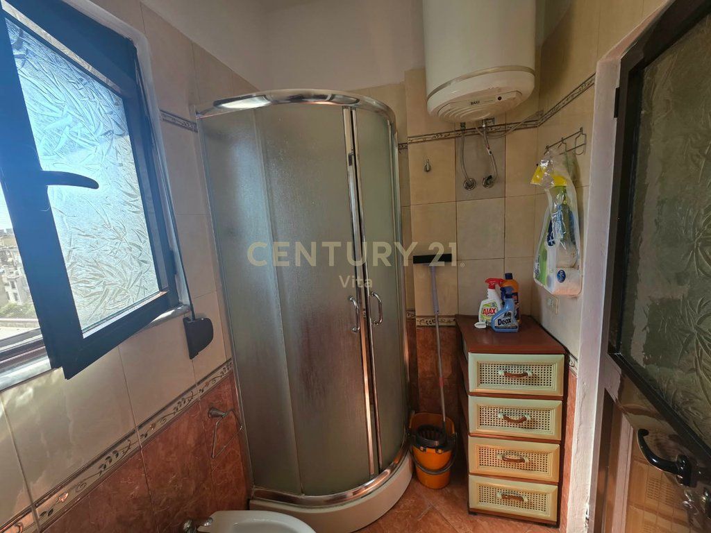 Apartment 3+2+2 For Sale in the former area in Durres !!!