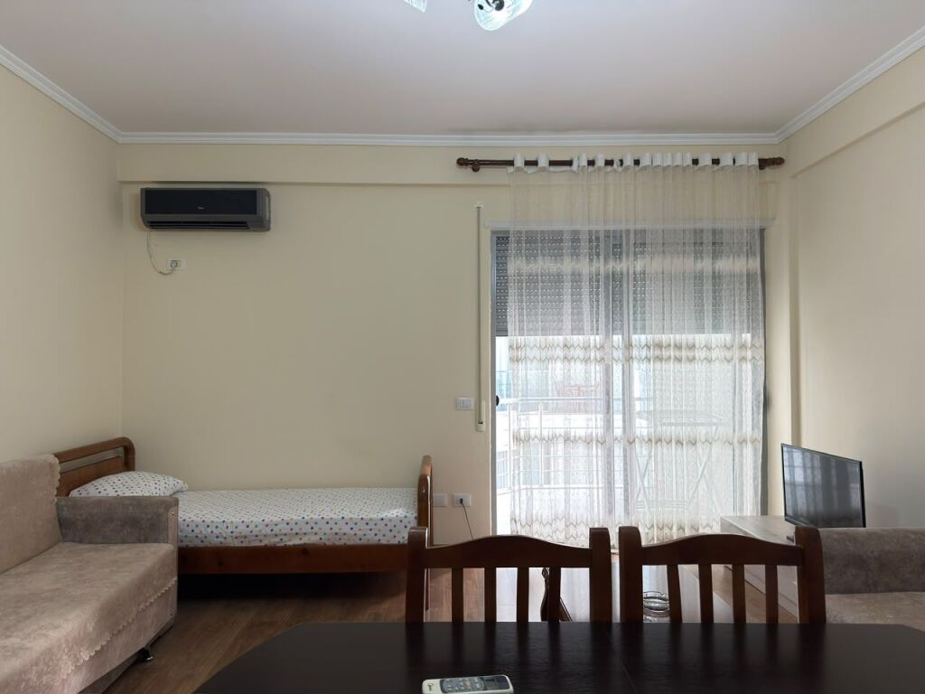 🏡 APARTMENT 1+1 FOR RENT UNTIL MAY - LUNGOMARE - VLOR.