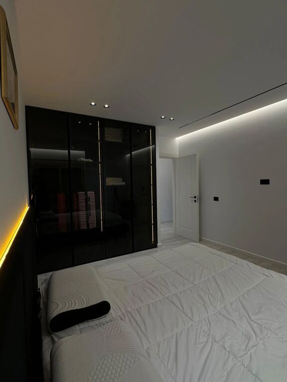 SHITET APARTAMENT 2+1+2 VLORE 320.000 EURO FH-96327