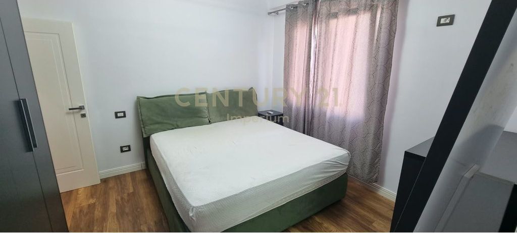 Apartament Modern 2+1+2 me 65 m² Verandë &amp; 2 Poste Parkimi | Liqeni i Thatë! 1,500 € /Muaj