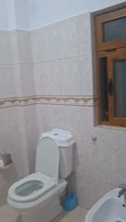 AP. 2+1 me qera, Vilat Gjermane