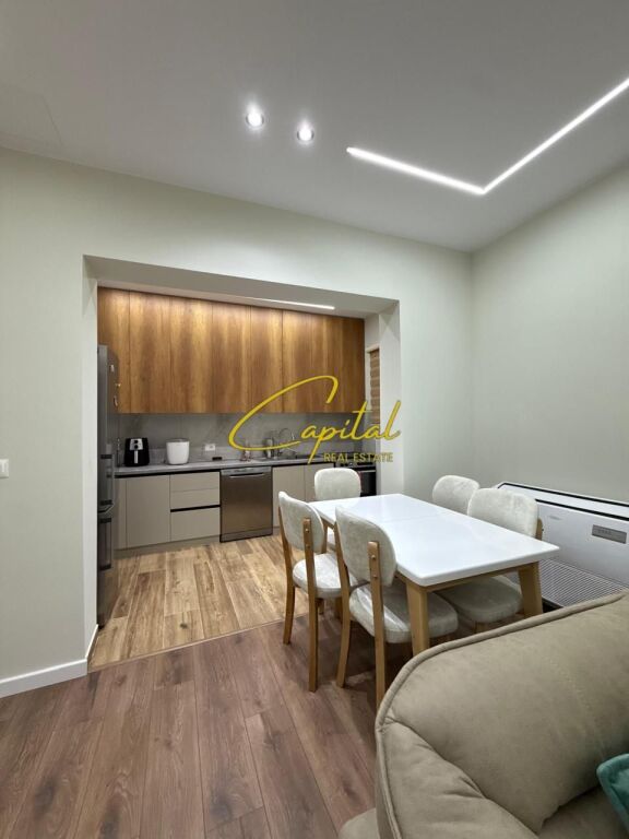 APARTAMENT ME QIRA 2+1+2 MATERNITETI I RI 1.100 EURO