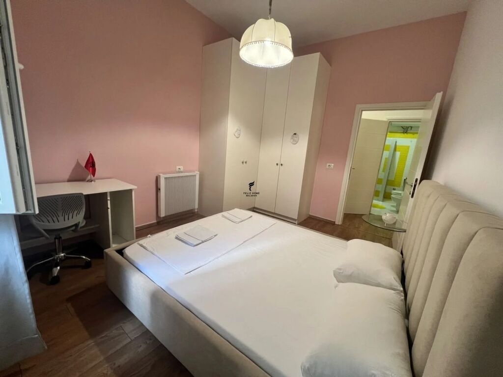 APARTAMENT ME QERA 2+1 VASIL SHANTO 1000 EURO FH-96382