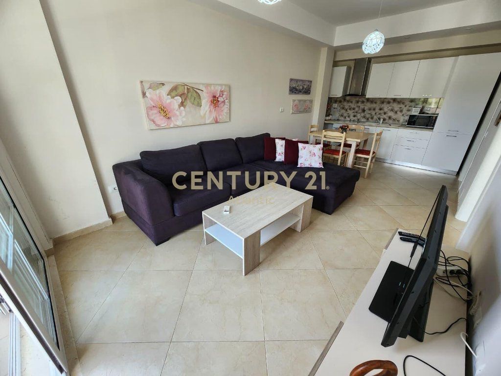 Shitet apartament 1+1 në kompleksin turistik-rezidencial Lura 3, Gjiri i Lalëzit.