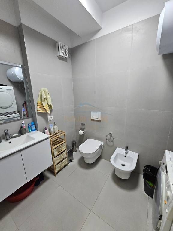 In vendita, Appartamento 2+1, Univers City, Tirana
