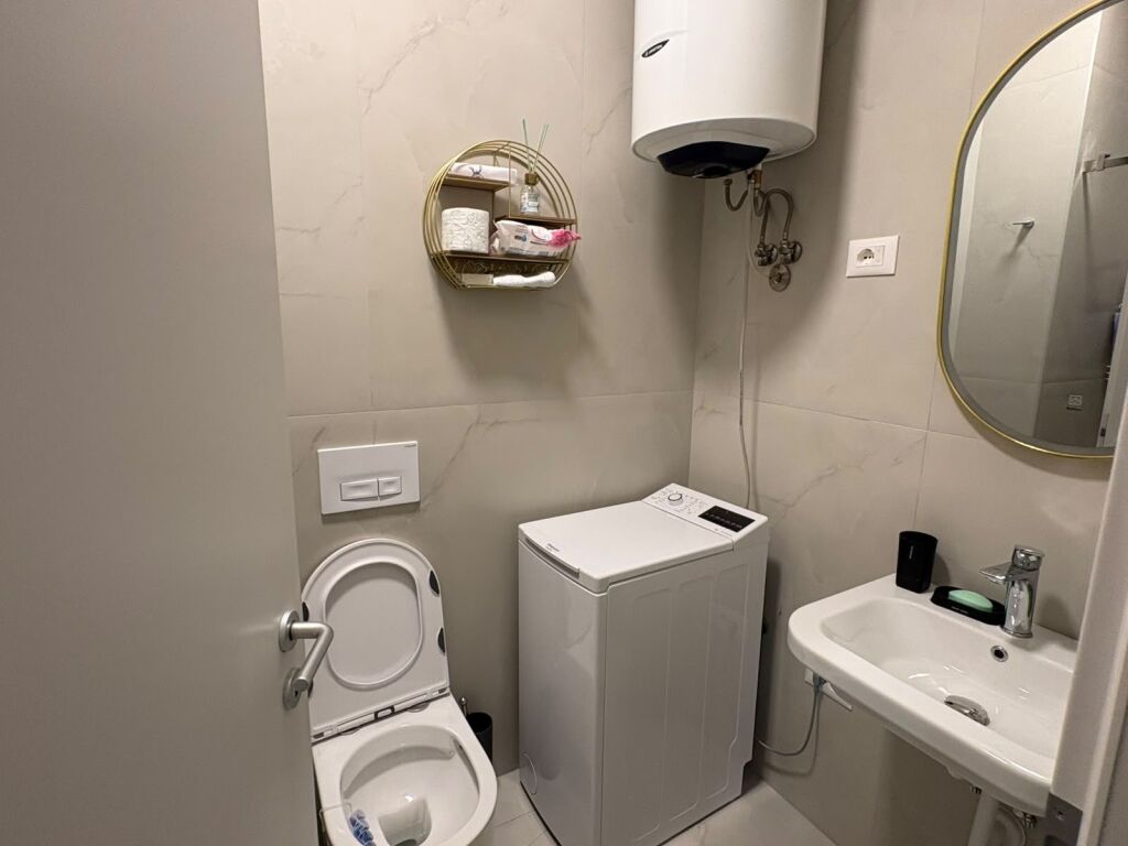 Jepet me qira Apartament 1+1 i ri , Kompleksi Kadiu
