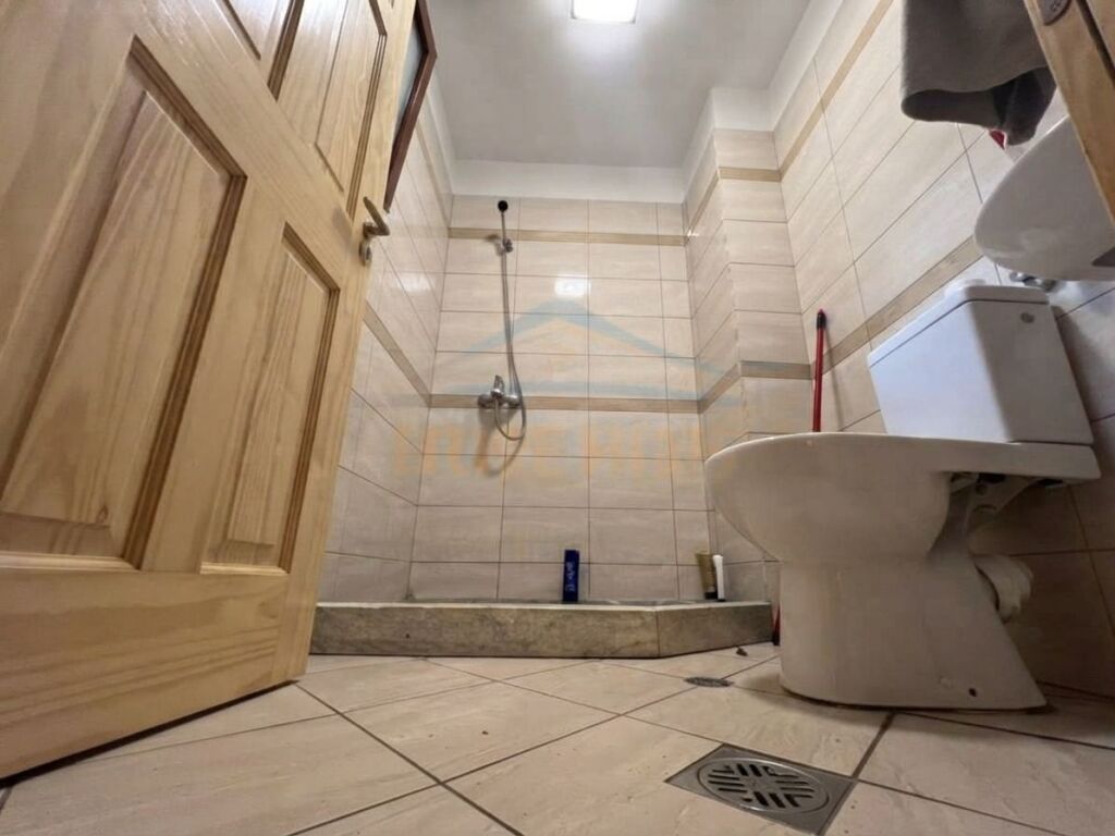 Shitet, Apartament 2+1+2+Post parkimi, Kopshti Botanik, Tirane