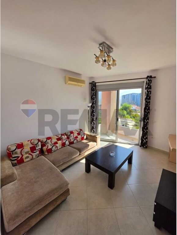 APARTAMENT 3+1 ME QIRA TEK MATERNITETi