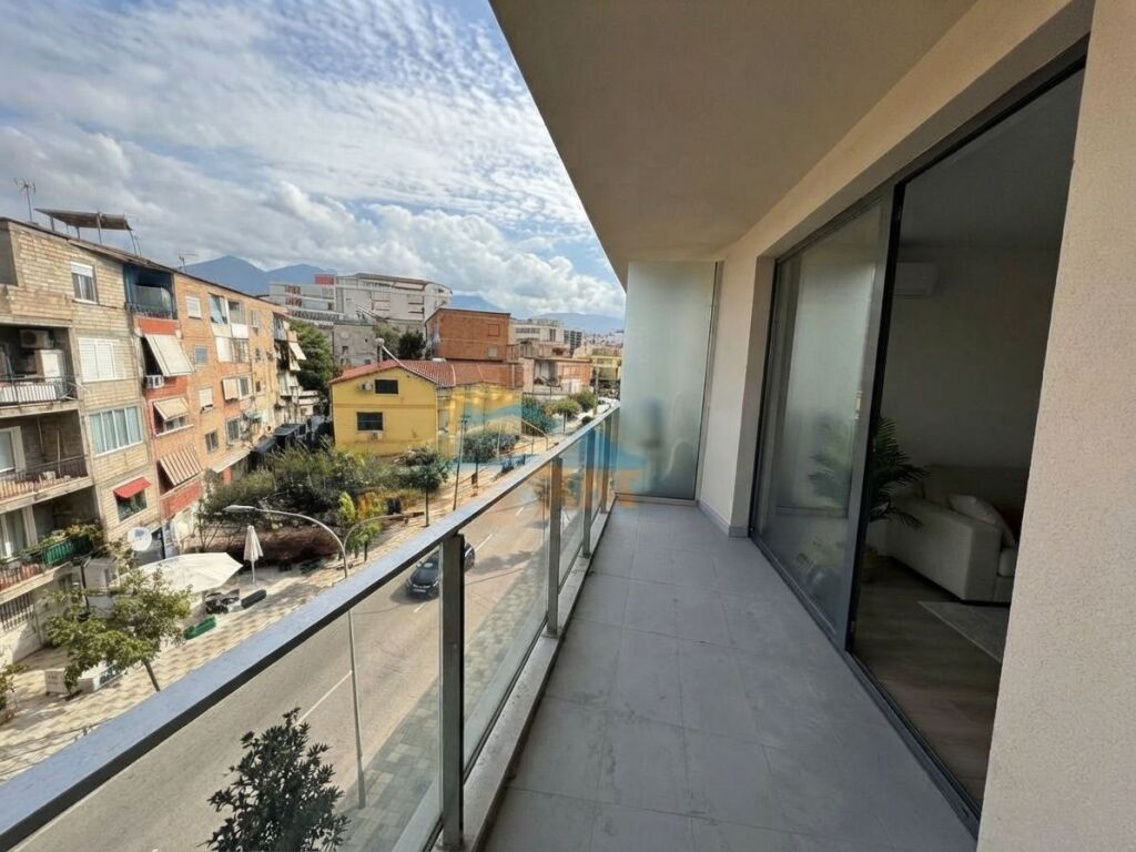 For sale, Apartment 1+1, Mine Peza, Tirana