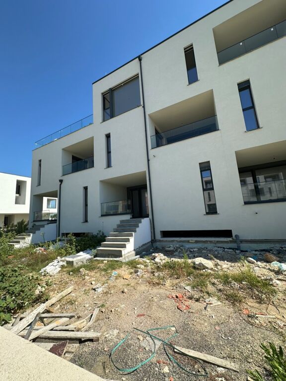APARTAMENT 1+1+OBORR PER SHITJE NE TORQUISE MARINA, HAMALLAJ