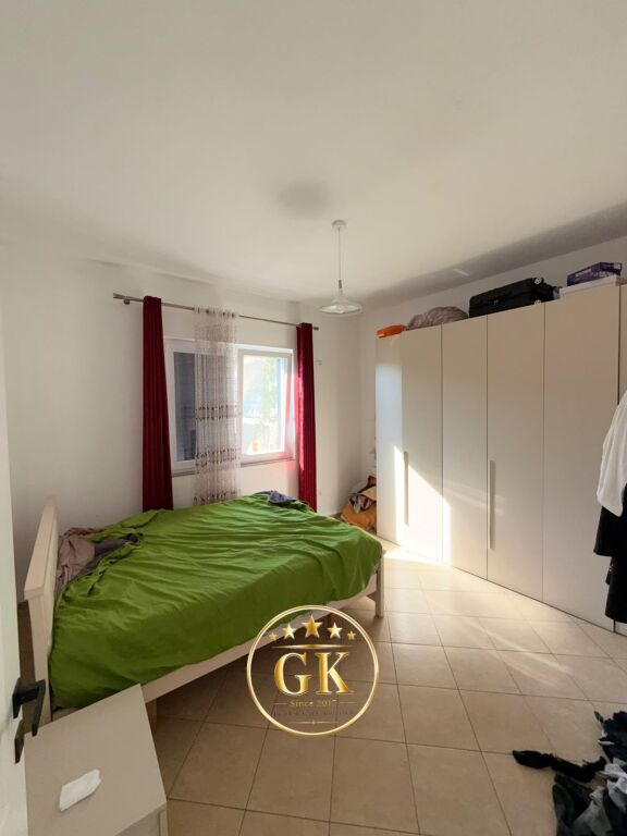 KATI 1 OSE E GJITHE VILA ME QERA CEZMA FERRES DURRES