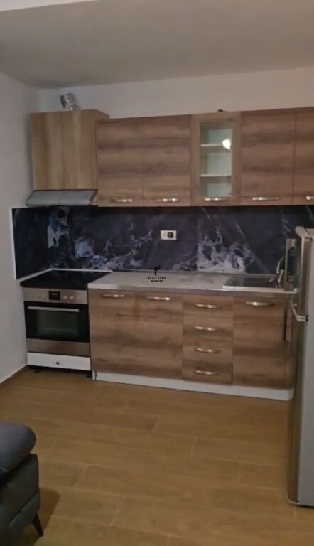 APARTMENT FOR RENT 2+1 DURRES STREET 60,000 LEKE FH-96238