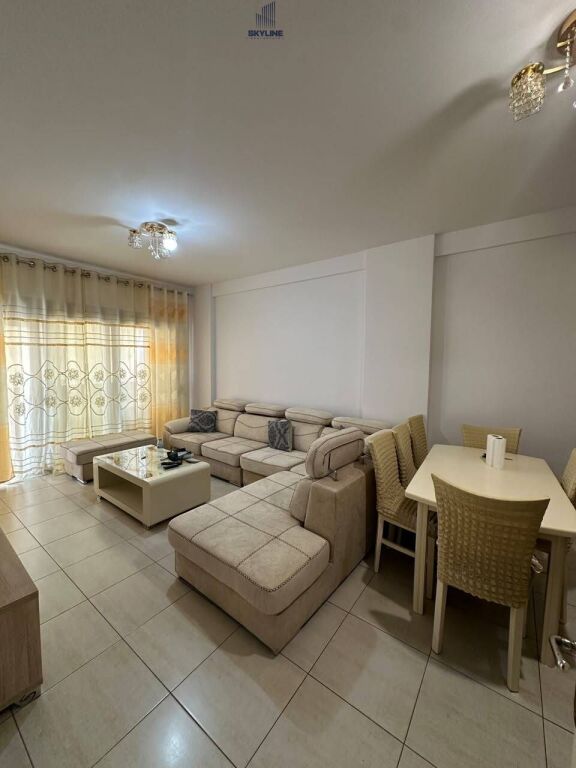 Jepet Apartament 2+1+2 me qera-Rrethi Astirit