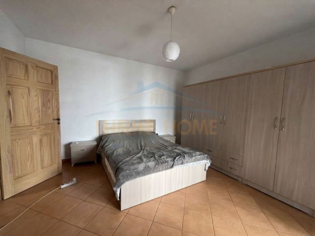 Shitet, Apartament 2+1+2+Post parkimi, Kopshti Botanik, Tirane