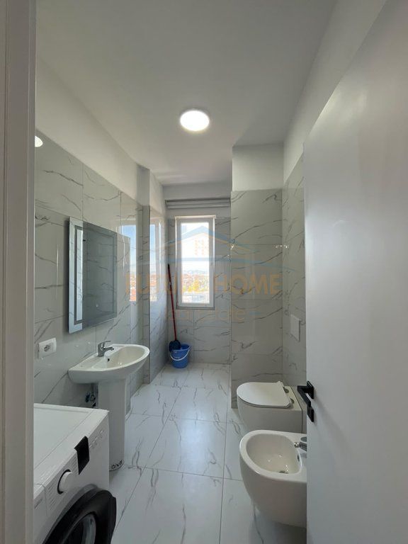 Shitet, Apartament 1+1+Verande, Kamëz, Tiranë.