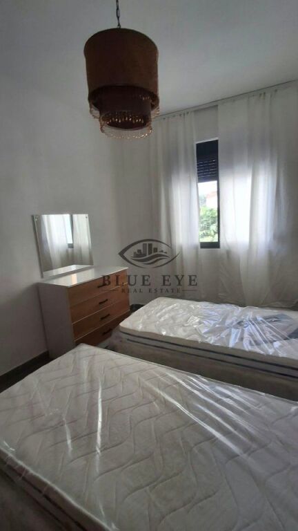 JEPET ME QIRA APARTAMENT 2+1 TEK BULEVARDI, DURRËS!