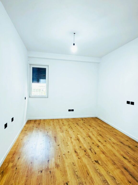 **Shitet Apartament 2+1 me Hipotekë – Paskuqan**
