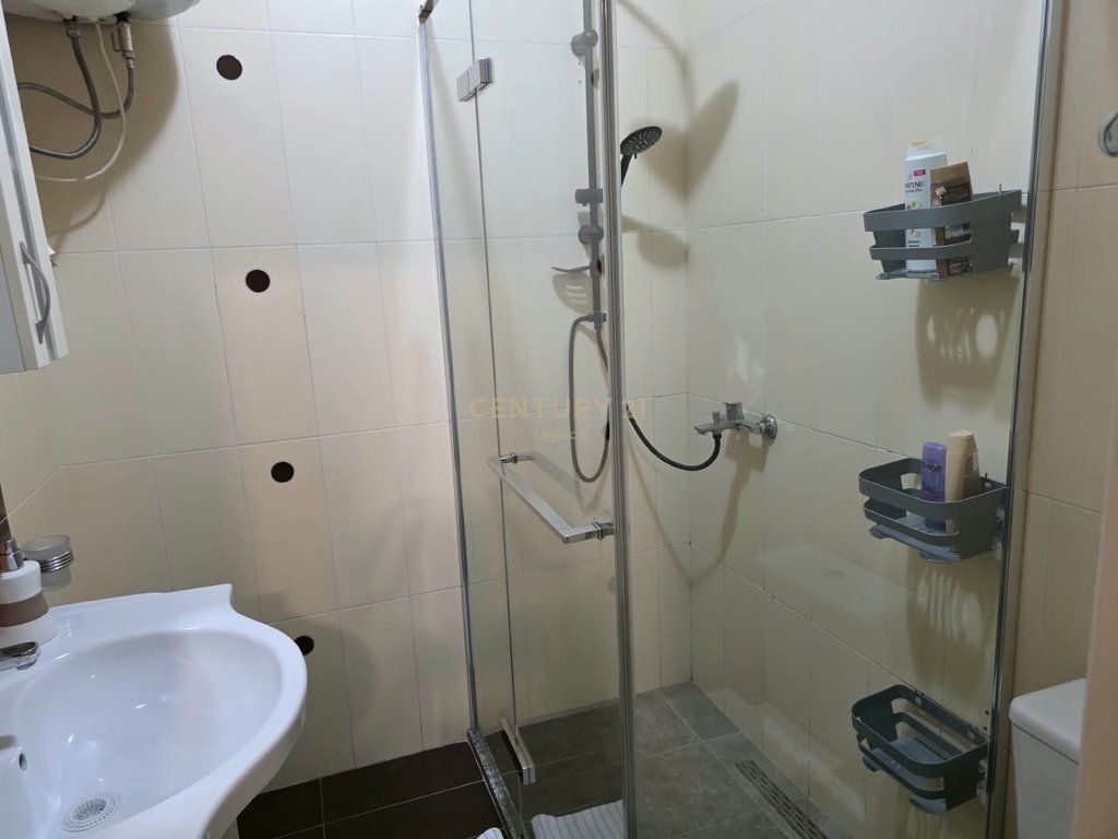 FOR RENT APARTMENT 2+1+2 ON ISMAIL QEMALI STREET – OPPOSITE THE ARTISTIC HIGH SCHOOL