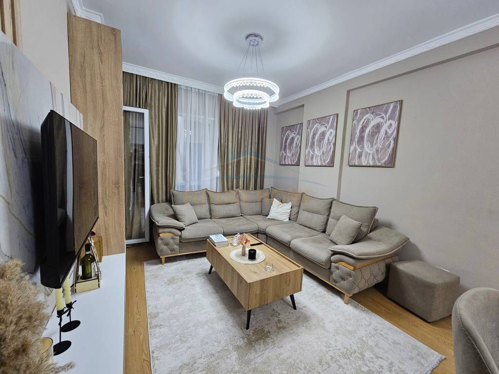 In vendita, Appartamento 2+1, Univers City, Tirana