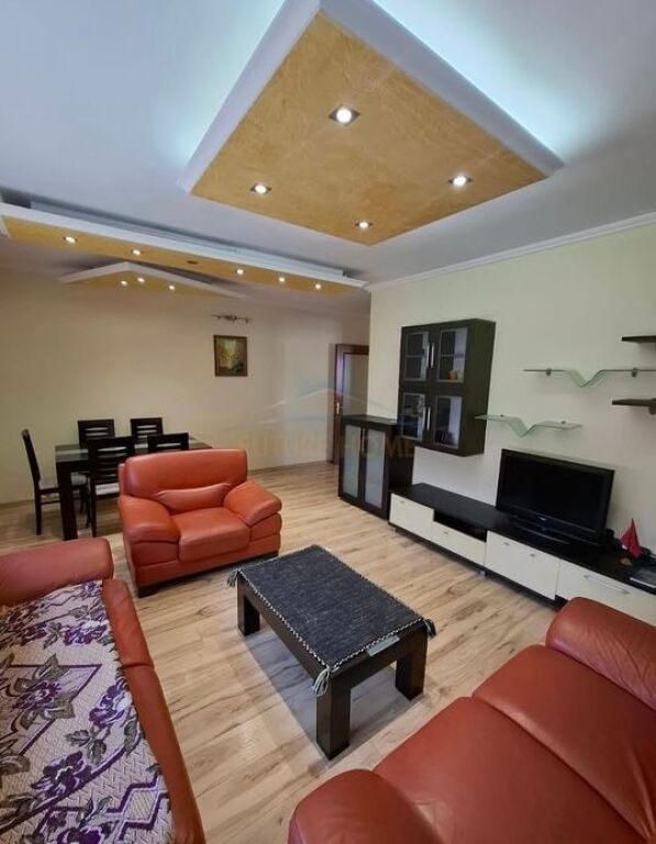 Qira,Apartament 3+1,Komuna e Parisit,Tirane.