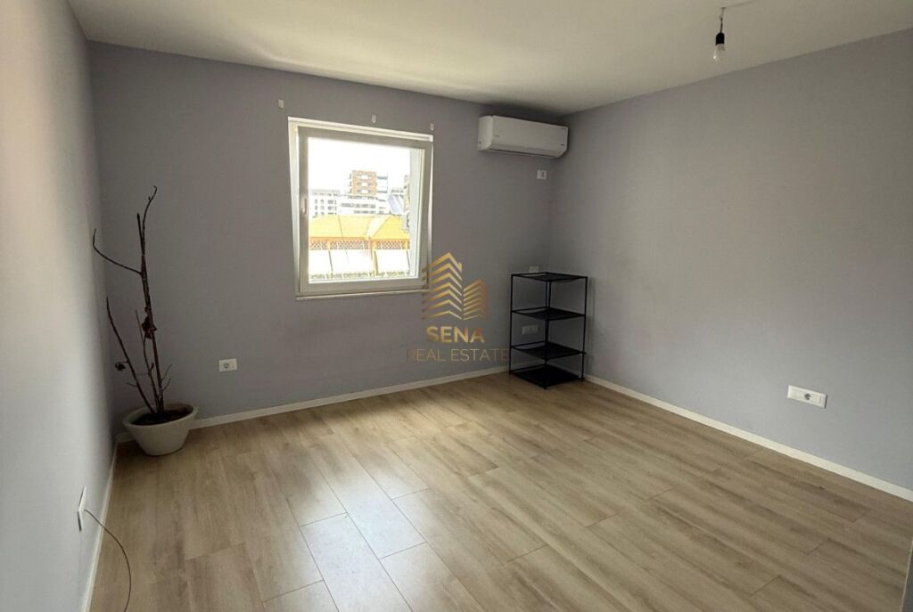 Qira, Apartament 2+1+BLK, Bosh, Pazari i Ri, 60.000 Leke