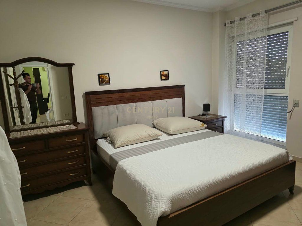 FOR RENT APARTMENT 2+1+2 ON ISMAIL QEMALI STREET – OPPOSITE THE ARTISTIC HIGH SCHOOL