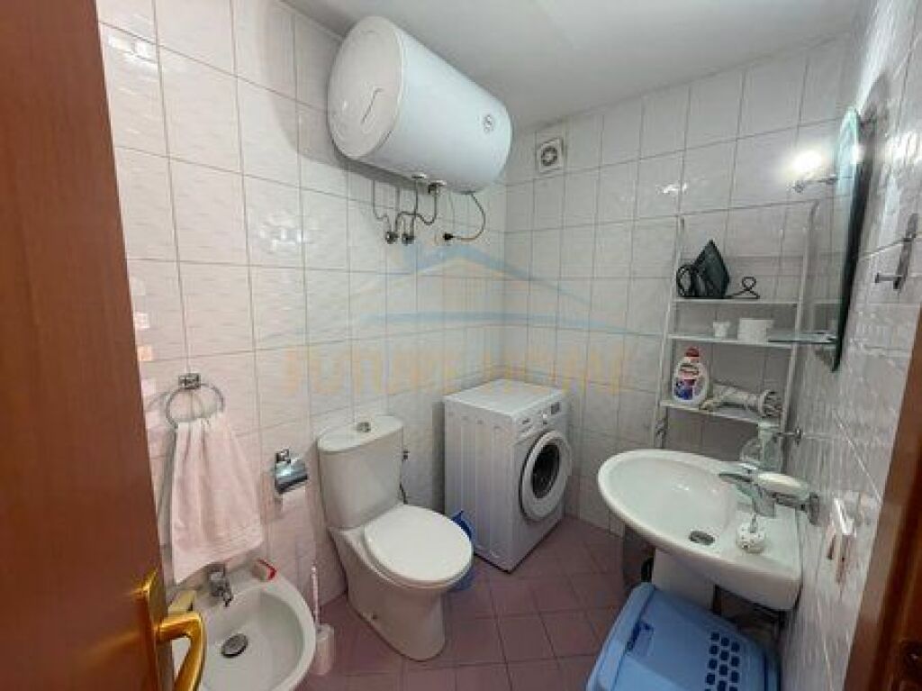For sale, Apartment 2+1+2, Barrikadave Street, Tirana.